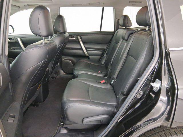 used 2013 Toyota Highlander car, priced at $12,999