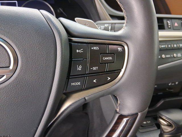 used 2020 Lexus ES 350 car, priced at $25,999