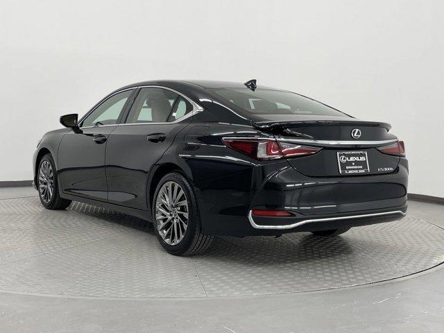 new 2024 Lexus ES 300h car, priced at $54,564