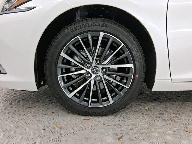 new 2025 Lexus ES 350 car, priced at $47,500