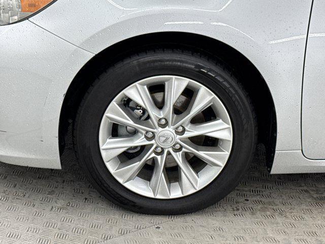 used 2013 Lexus ES 300h car, priced at $14,999