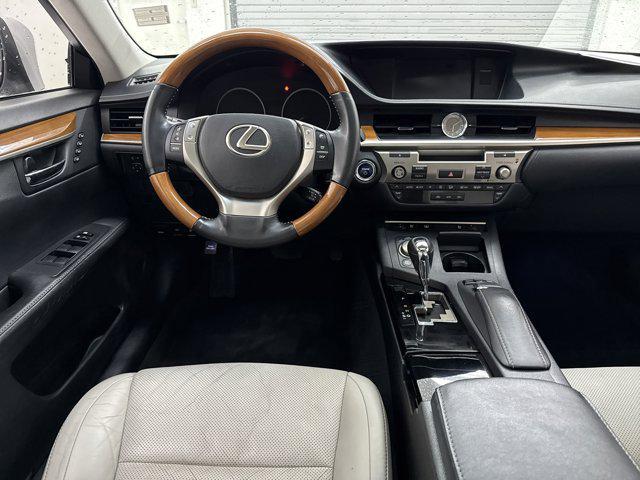 used 2013 Lexus ES 300h car, priced at $14,999