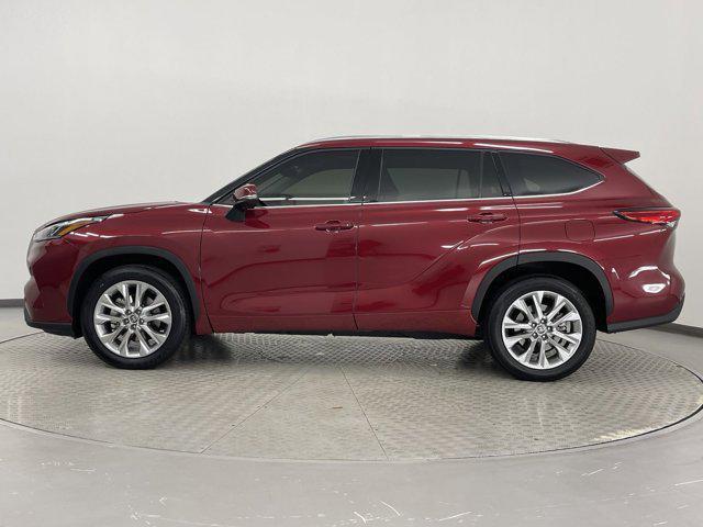 used 2021 Toyota Highlander car, priced at $31,998