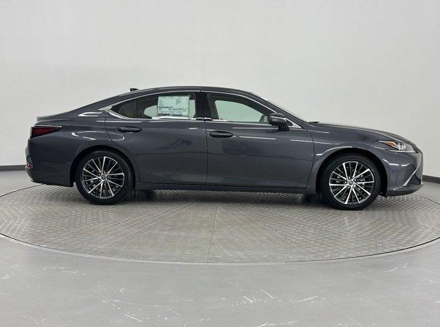 new 2025 Lexus ES 300h car, priced at $48,365