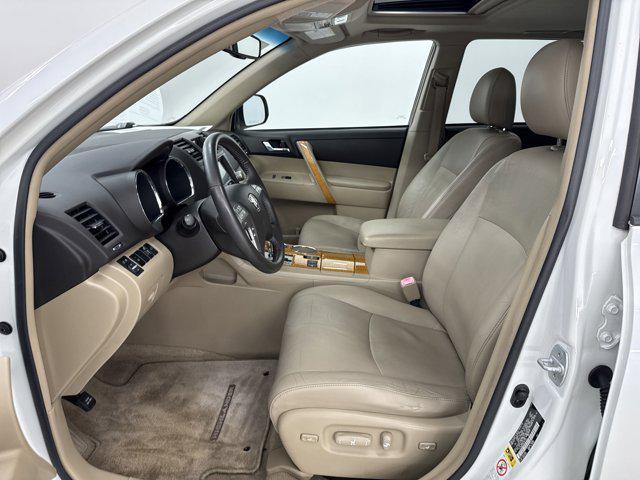 used 2010 Toyota Highlander Hybrid car, priced at $9,498