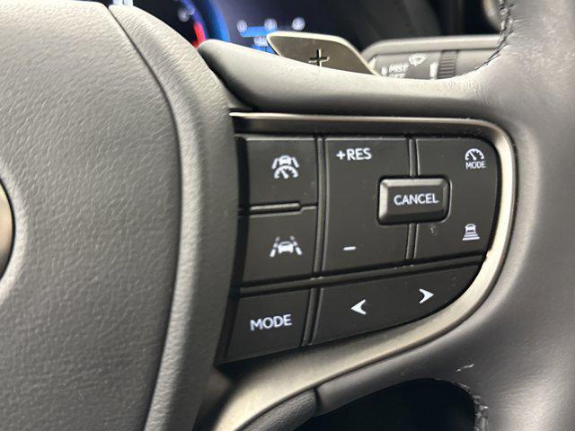 used 2024 Lexus LS 500 car, priced at $73,998