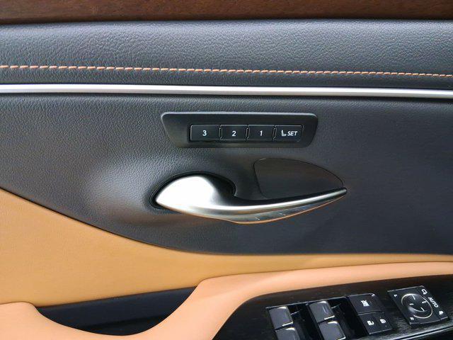 new 2025 Lexus ES 350 car, priced at $46,838