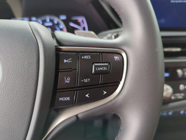 used 2025 Lexus ES 350 car, priced at $45,999