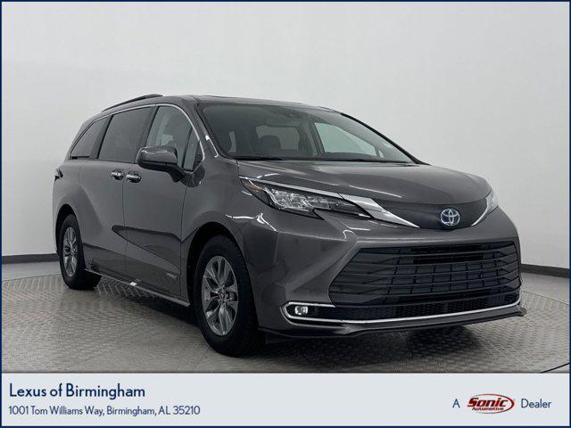 used 2021 Toyota Sienna car, priced at $34,998