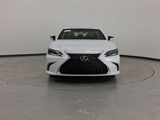 new 2025 Lexus ES 300h car, priced at $56,069