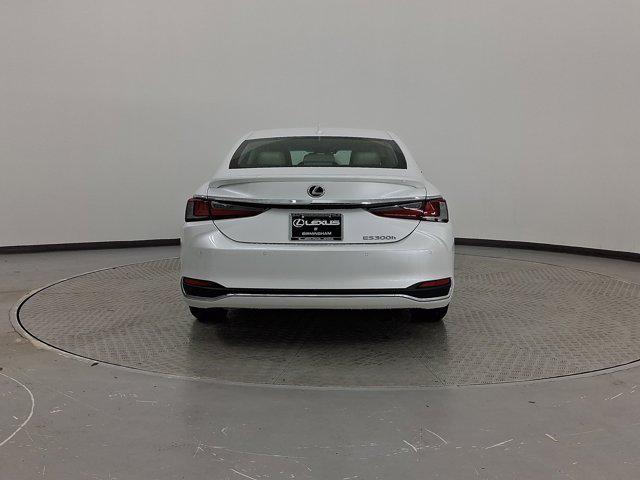 new 2025 Lexus ES 300h car, priced at $56,069