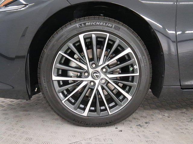 new 2025 Lexus ES 350 car, priced at $48,629