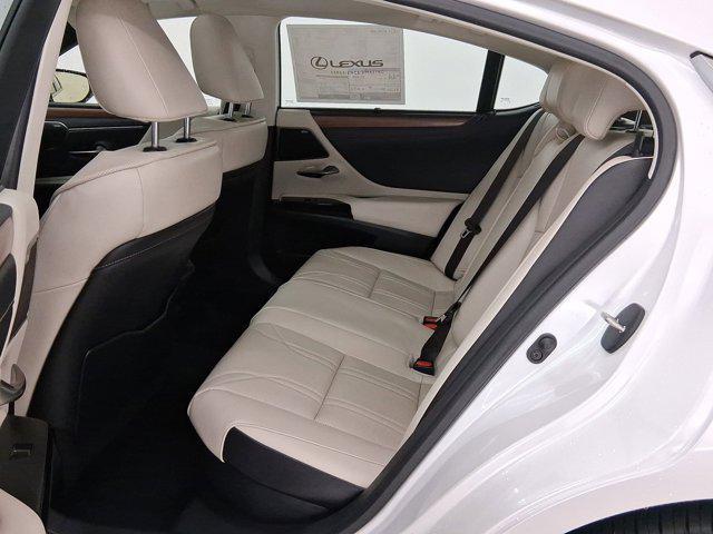 new 2025 Lexus ES 300h car, priced at $58,069