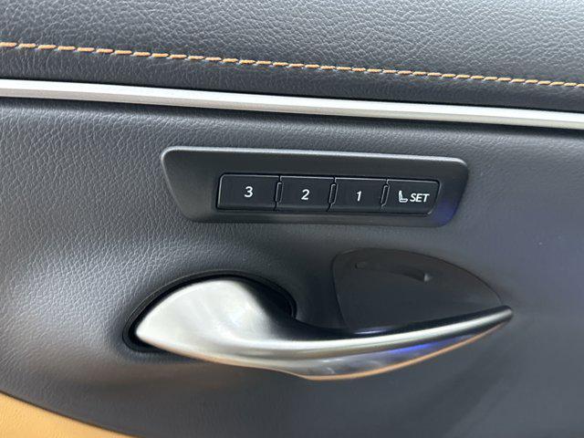 new 2025 Lexus ES 300h car, priced at $48,542
