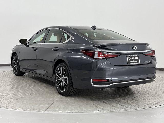 new 2025 Lexus ES 300h car, priced at $48,542