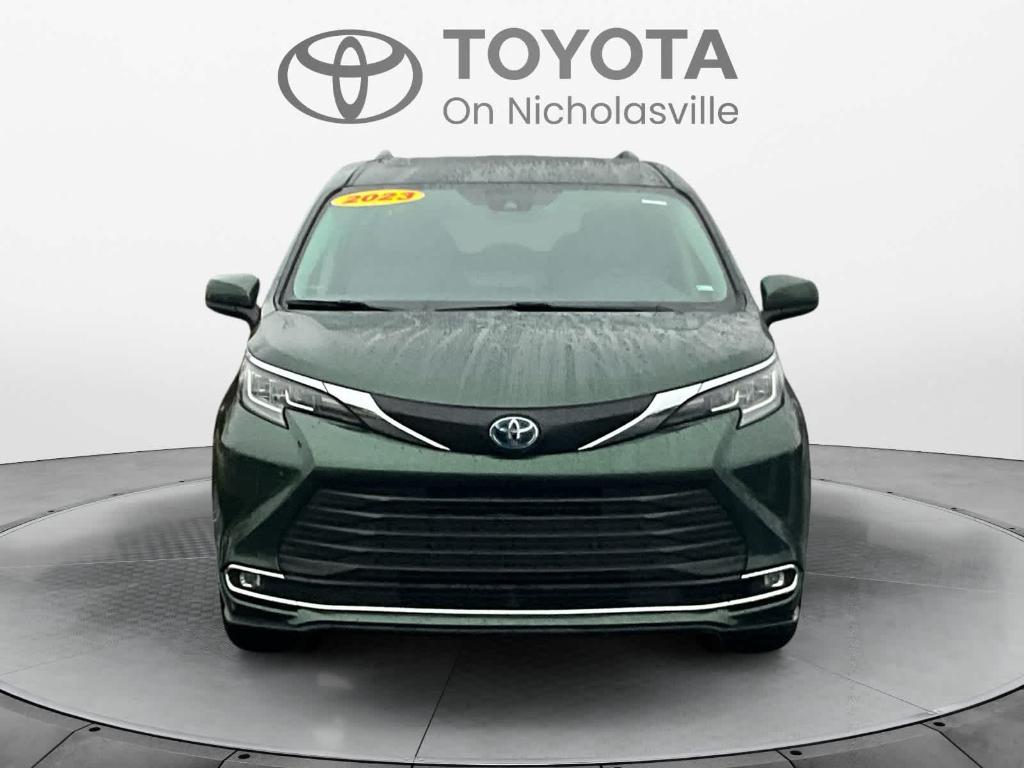 used 2023 Toyota Sienna car, priced at $39,706