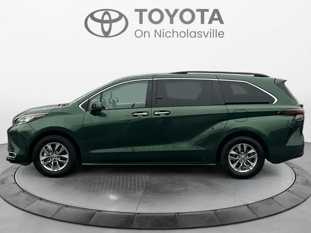 used 2023 Toyota Sienna car, priced at $39,706