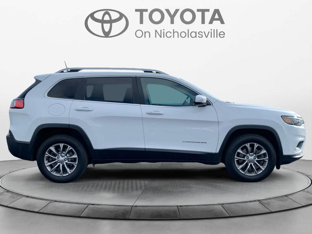 used 2019 Jeep Cherokee car, priced at $9,902