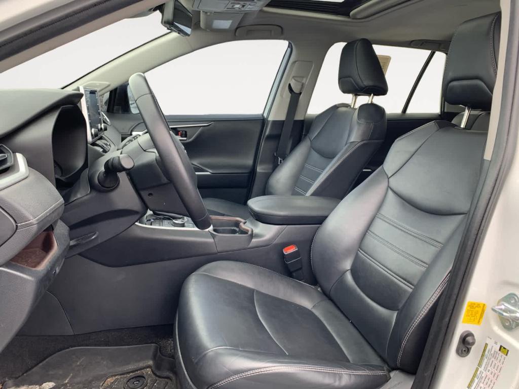 used 2019 Toyota RAV4 car, priced at $22,915