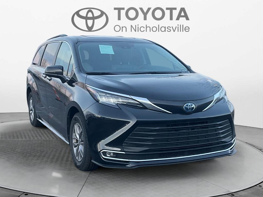 used 2023 Toyota Sienna car, priced at $43,303