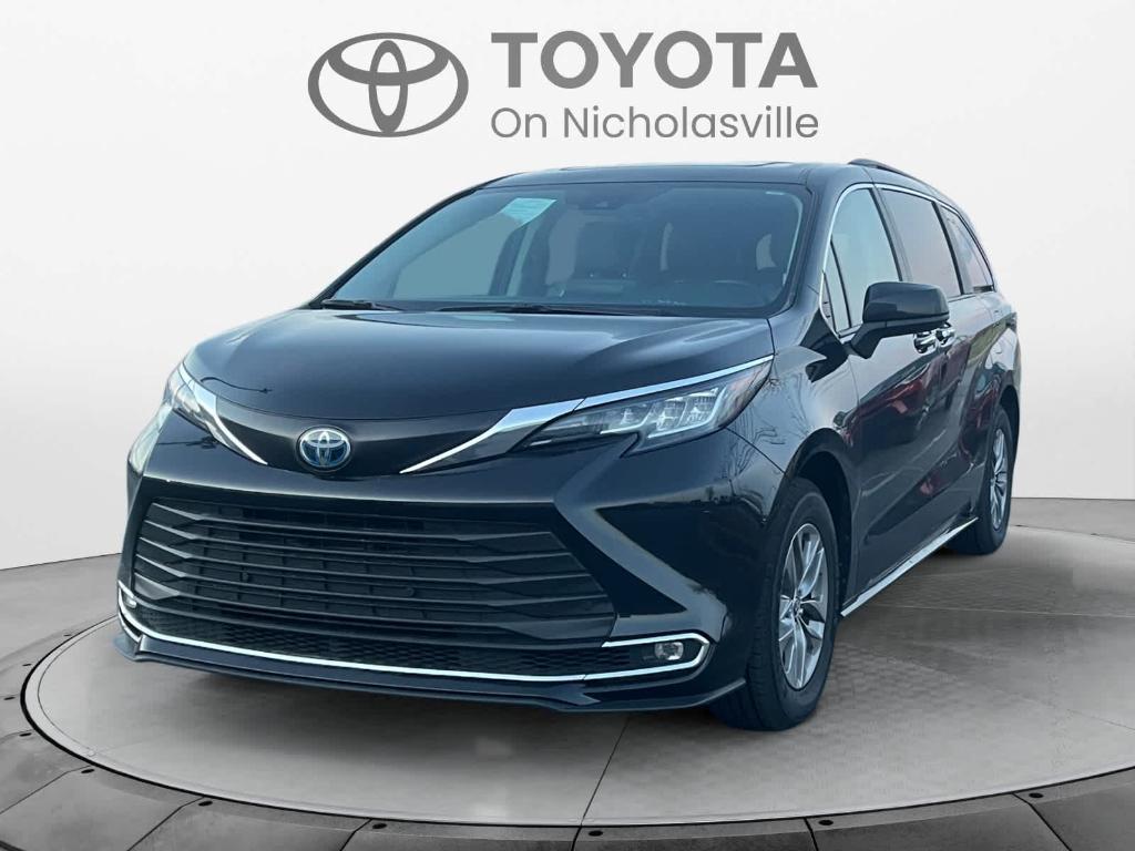 used 2023 Toyota Sienna car, priced at $43,303