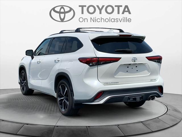 used 2021 Toyota Highlander car, priced at $34,495