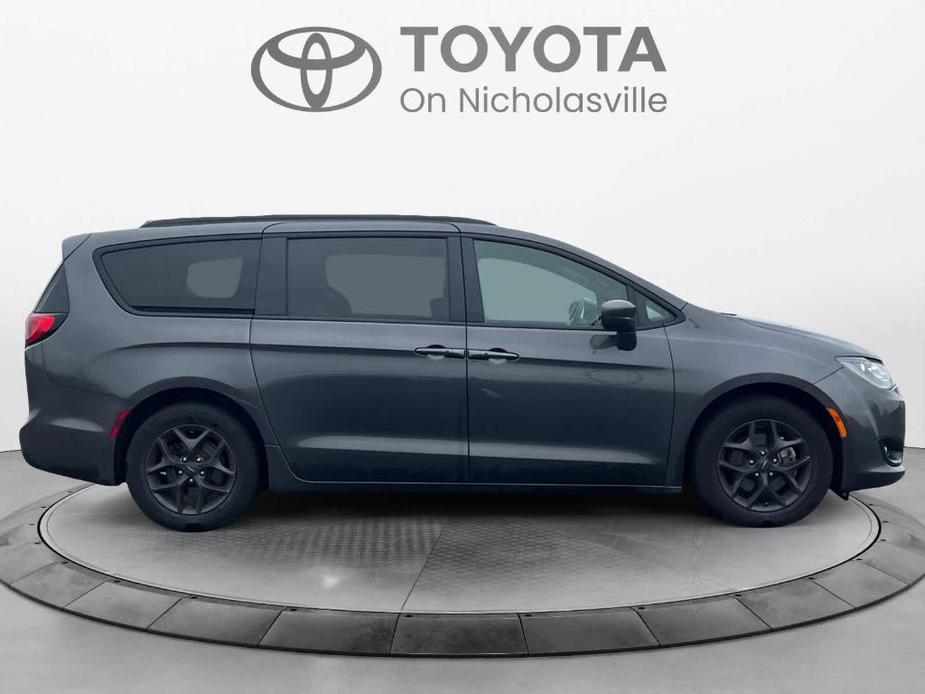 used 2020 Chrysler Pacifica car, priced at $25,915