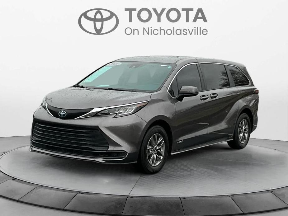 used 2021 Toyota Sienna car, priced at $31,903