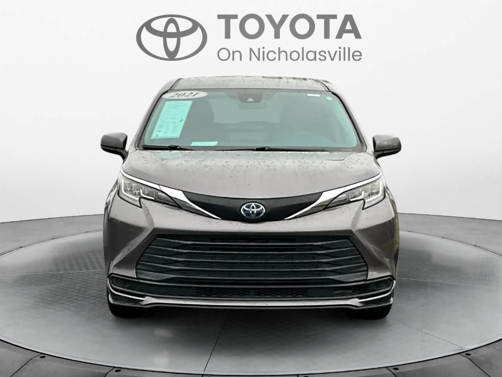 used 2021 Toyota Sienna car, priced at $31,903