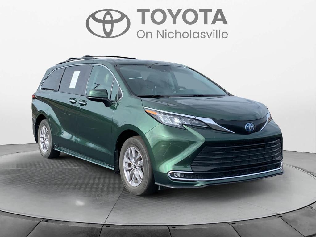 used 2022 Toyota Sienna car, priced at $40,903