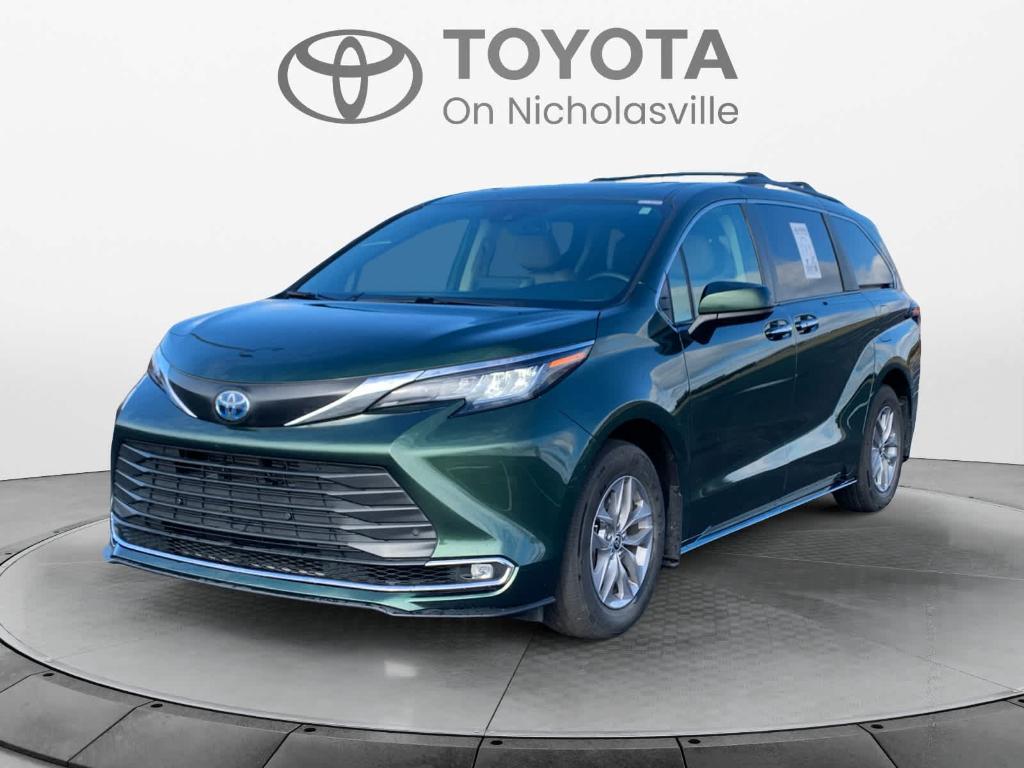 used 2022 Toyota Sienna car, priced at $40,903