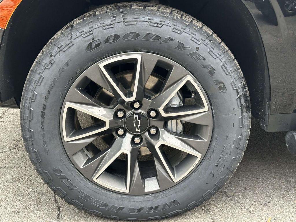 used 2024 Chevrolet Tahoe car, priced at $59,779