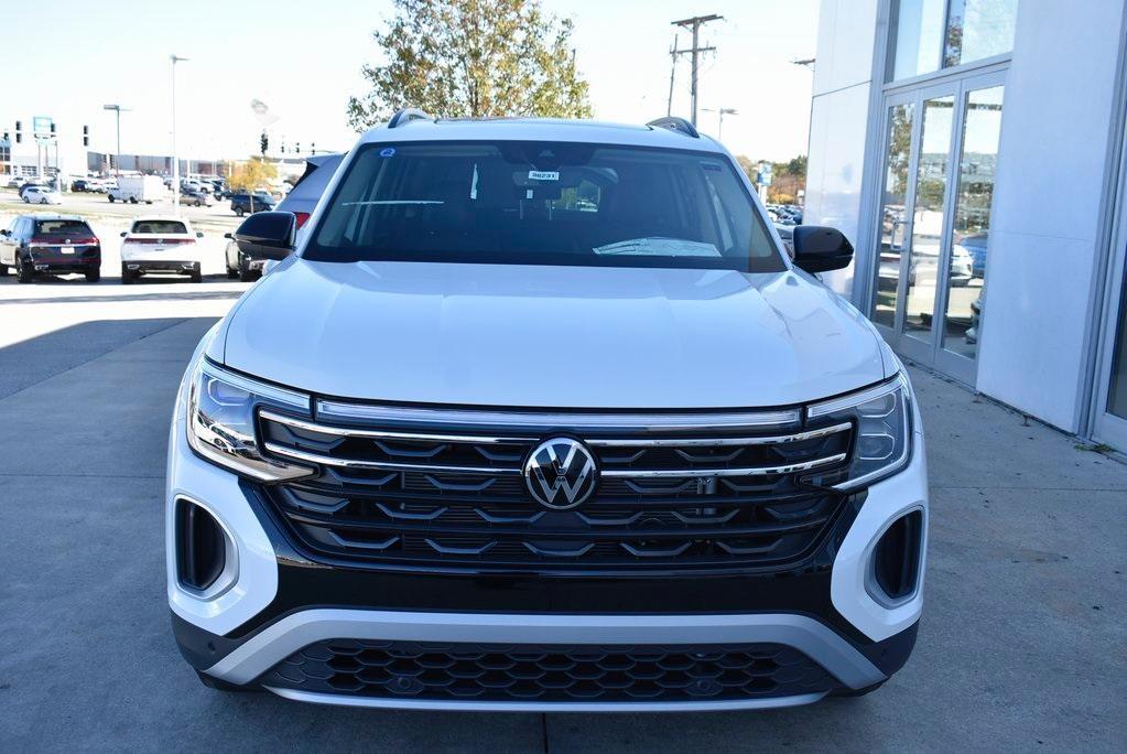 new 2025 Volkswagen Atlas car, priced at $45,109