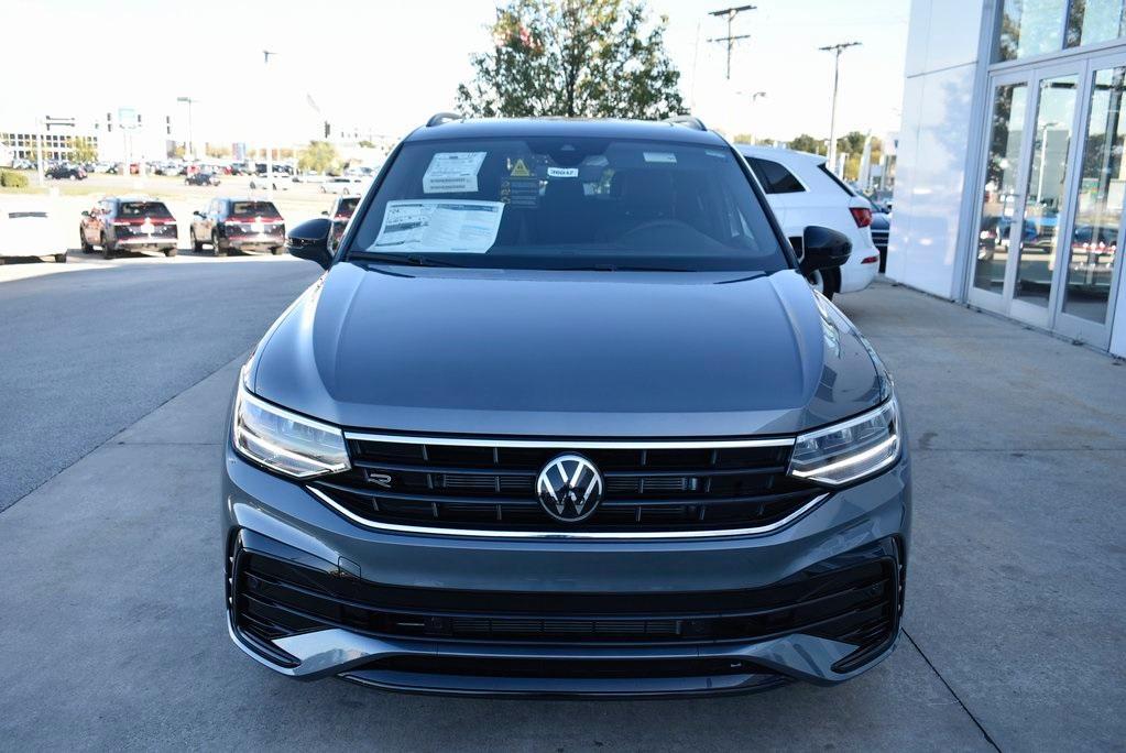 new 2024 Volkswagen Tiguan car, priced at $32,979