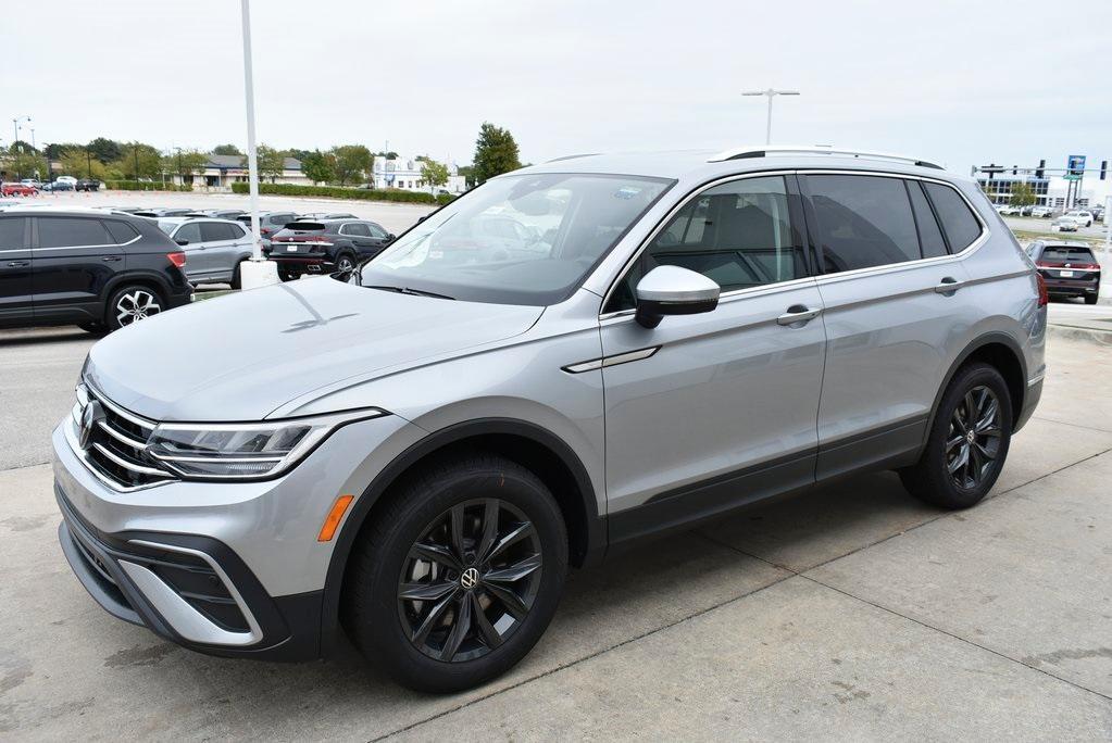 new 2024 Volkswagen Tiguan car, priced at $30,016