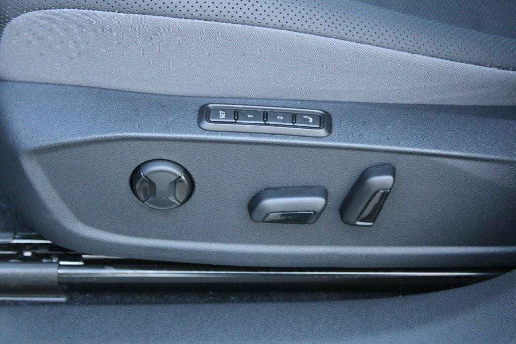 new 2025 Volkswagen ID.4 car, priced at $54,945