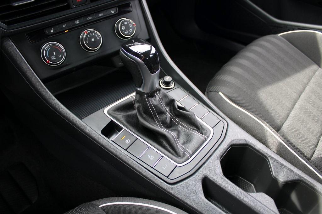 used 2024 Volkswagen Jetta car, priced at $23,120