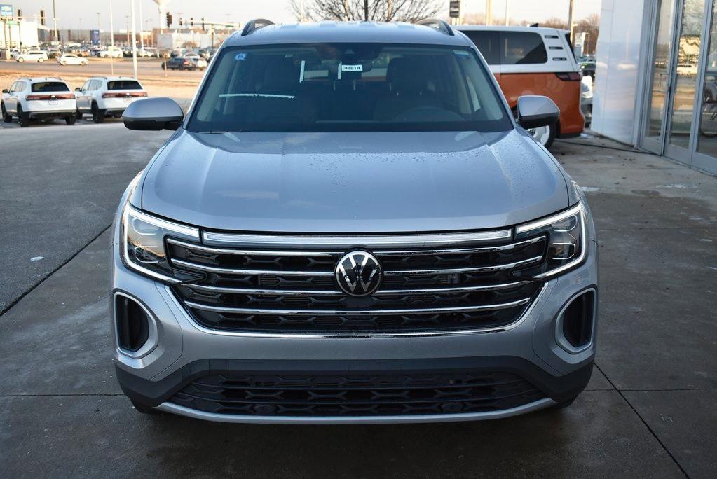 new 2025 Volkswagen Atlas car, priced at $38,341