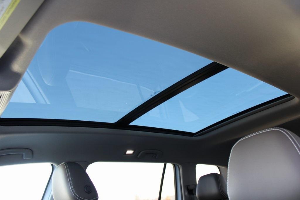 new 2026 Volkswagen Atlas car, priced at $48,066