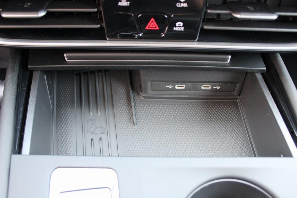 new 2025 Volkswagen Atlas car, priced at $37,341