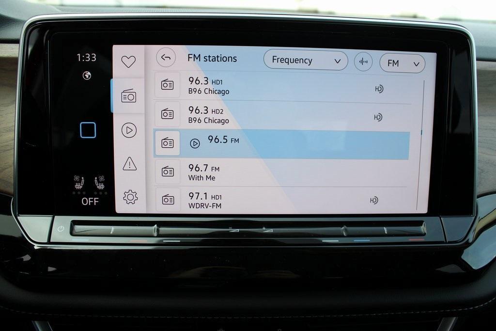 new 2025 Volkswagen Atlas car, priced at $43,085