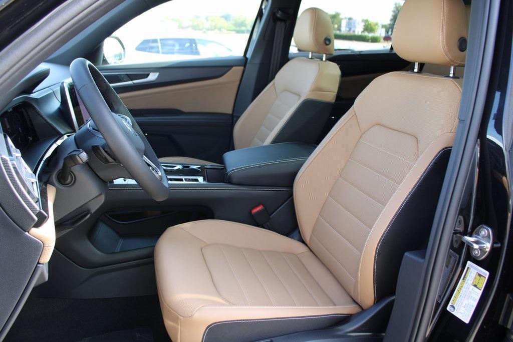 new 2026 Volkswagen Atlas Cross Sport car, priced at $50,704