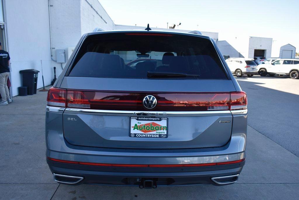 new 2025 Volkswagen Atlas car, priced at $46,604