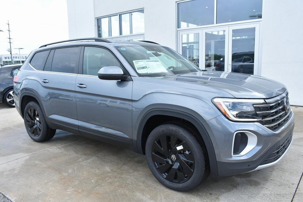 new 2024 Volkswagen Atlas car, priced at $42,388