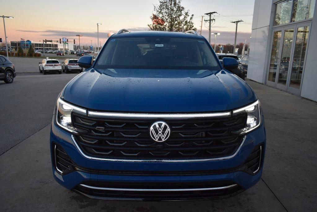 new 2025 Volkswagen Atlas car, priced at $53,443