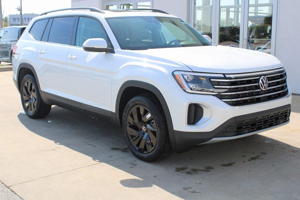 new 2026 Volkswagen Atlas car, priced at $47,752