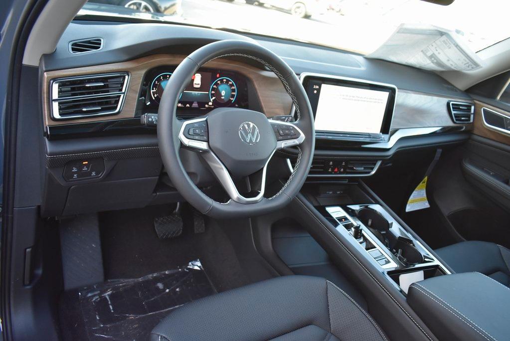 new 2025 Volkswagen Atlas car, priced at $44,180