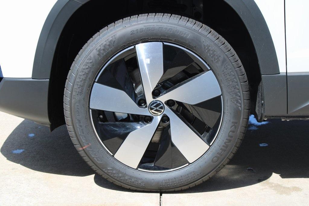 new 2025 Volkswagen Taos car, priced at $28,416