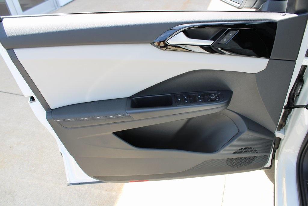 new 2025 Volkswagen Taos car, priced at $28,416