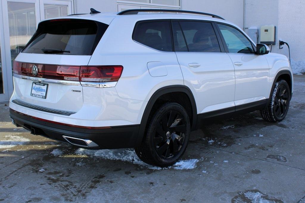 new 2026 Volkswagen Atlas car, priced at $45,154